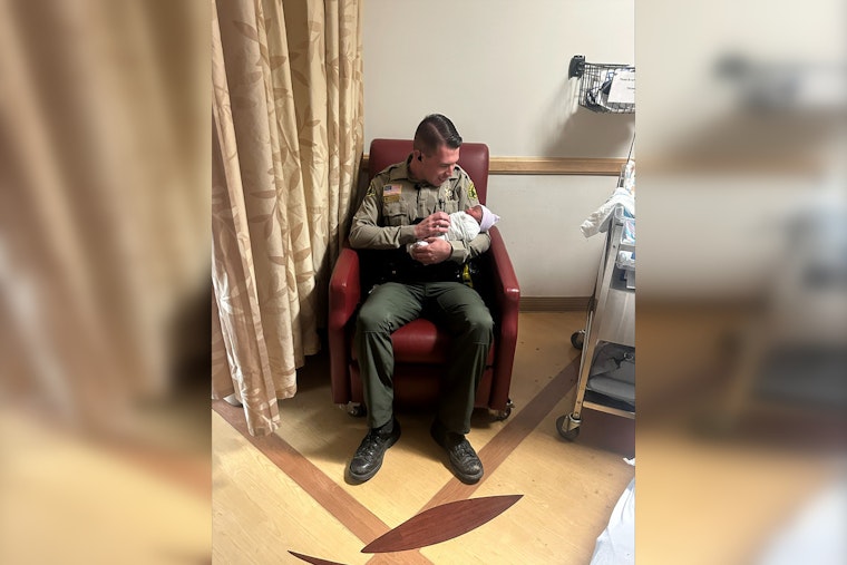Victorville Deputies Deliver Baby on Mc Art Road in Early Morning Emergency Birth