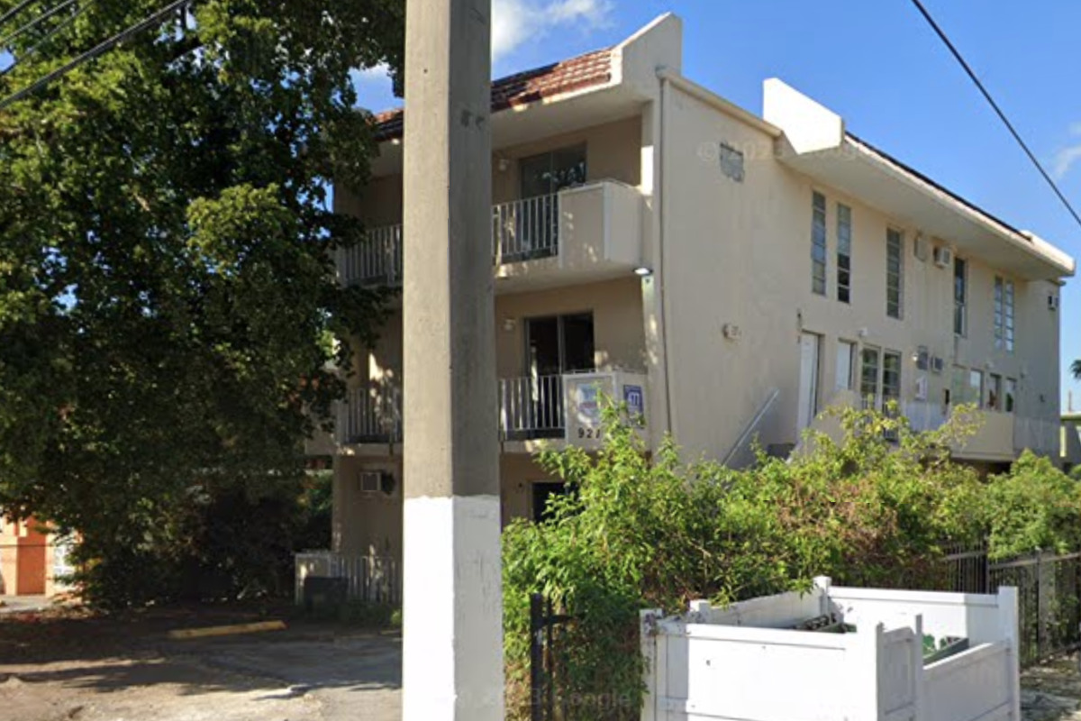 14 Displaced by Apartment Building Fire in Miami's Little Havana as