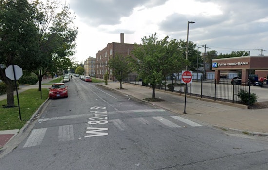 21-Year-Old Man Fatally Shot in Chicago's Auburn Gresham Neighborood; Shooter at Large