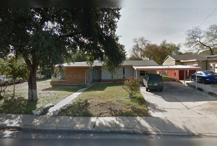 Arson Probe Launched After Three Vehicles Torched in San Antonio Neighborhood