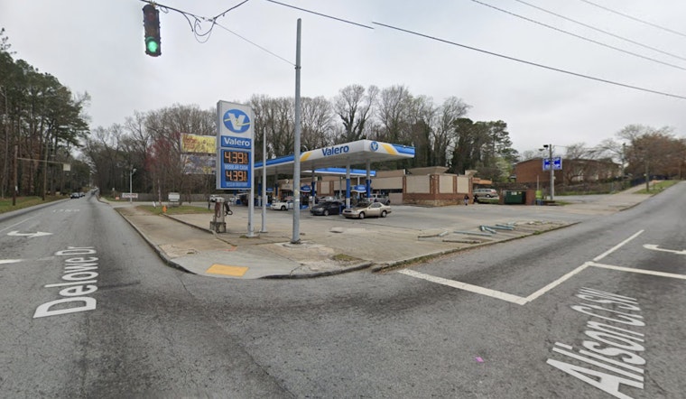 Atlanta Police Seek Suspect Accused of Assaulting, Robbing Elderly Man in Southwest Store