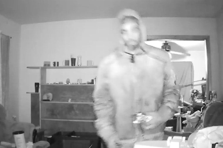 Atlanta Police Seek Suspects in Dual Burglaries, Appeal for Public's Help with $2,000 Reward