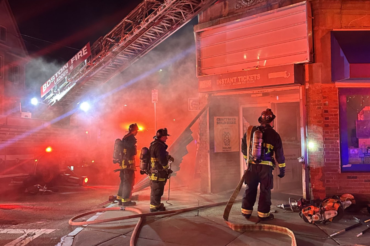 Boston Firefighters Contain Late-Night Roslindale Store Blaze, Avert