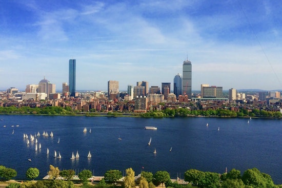 Boston's Unsettled Week Ahead, Sun, Frost, Showers and a Sunny Finale, Says National Weather Service