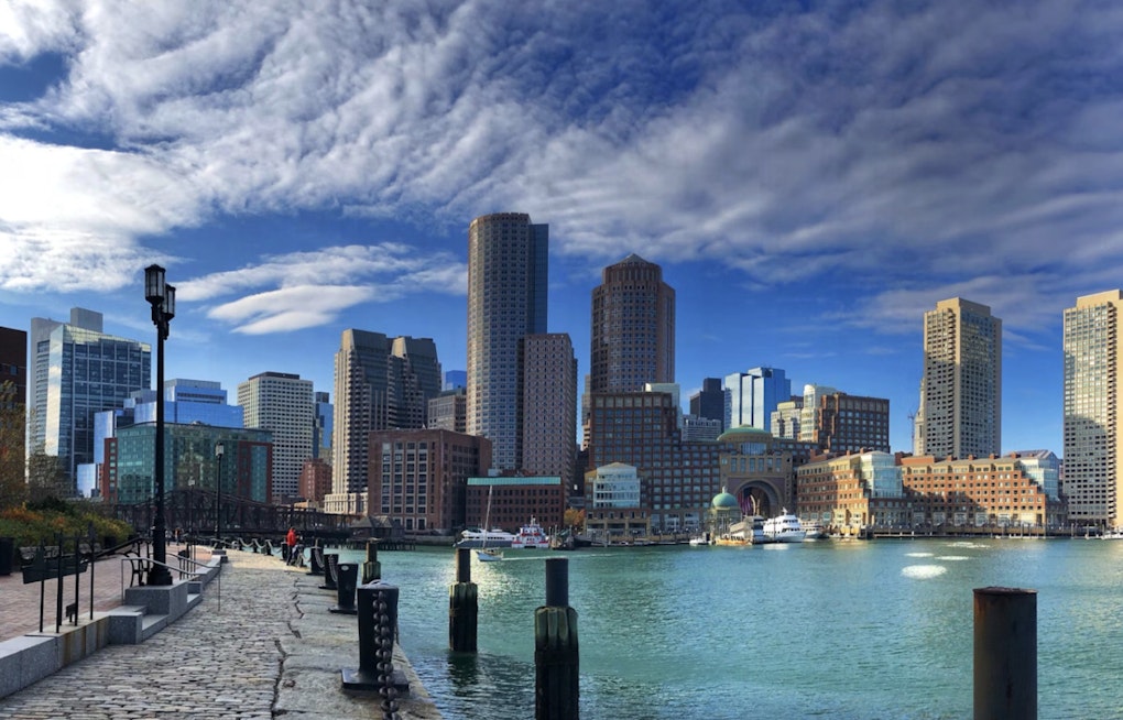 Boston's Weather Seesaw: Mix of Sunshine and Showers in Spring Week's Forecast