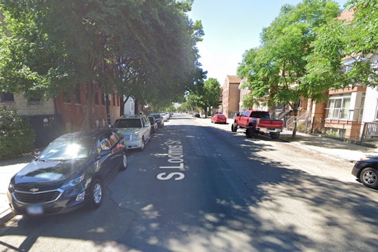 Chicago Police Investigate Stabbing Death of 23-Year-Old Man in City’s Pilsen Neighborhood
