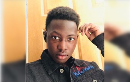 Chicago Police Issue Missing Person Alert for 24-Year-Old Elijah Okunola, Last Seen in Downtown Area