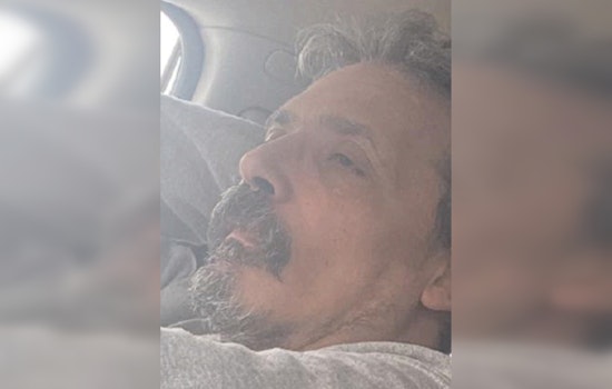 Chicago Police Seek Help Finding Missing Man Near Stroger Hospital