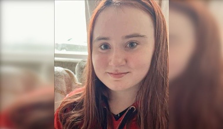 Chicago Police Seek Public's Help in Finding Missing 13-Year-Old Dakota Sparacino
