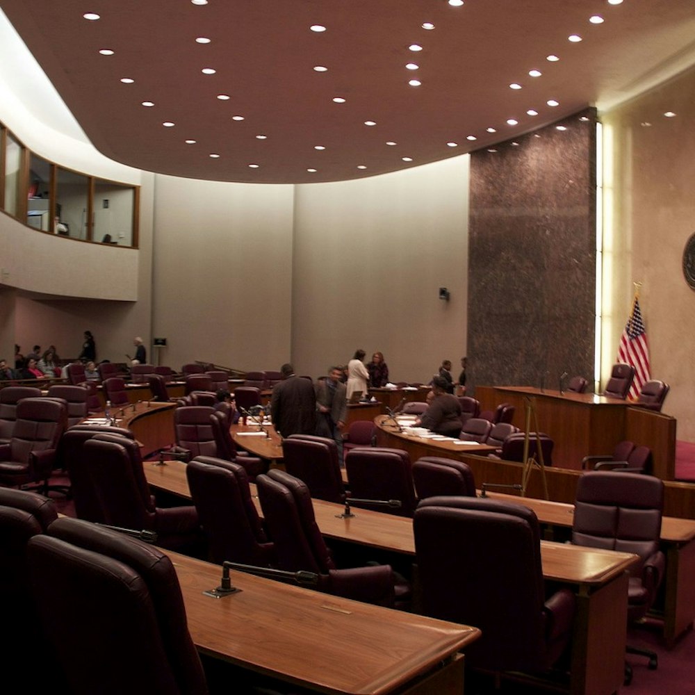 Chicago's $70M Migrant Aid Proposal Gains Momentum in City Council Amid National Immigration Debate