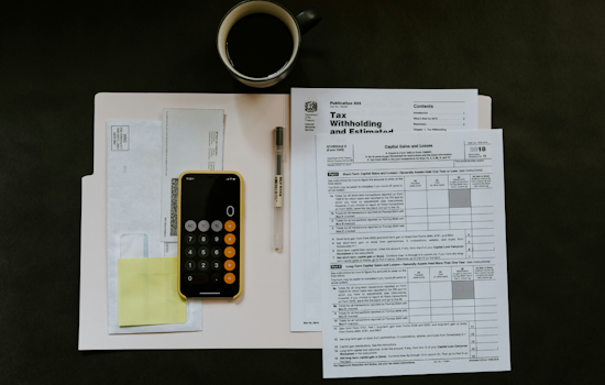 Countdown to Tax Day, Over 900,000 Oregon Taxpayers Yet to File as April 15 Looms
