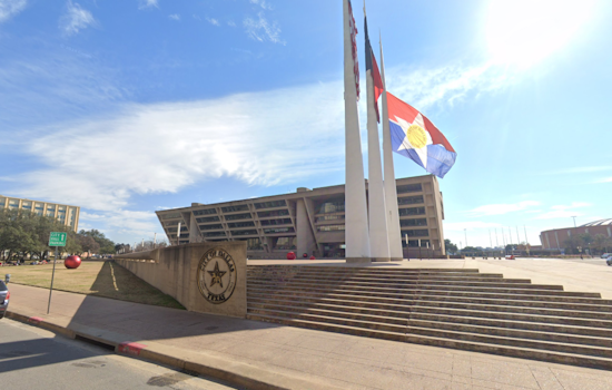 Dallas Embraces the Future with Interactive Digital Kiosks and Free Wi-Fi in Public Spaces