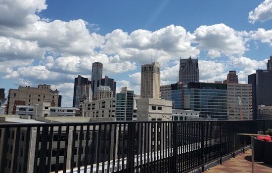 Detroit Grapples with Erratic Spring Weather, Warmth Tempered by Winds and Showers