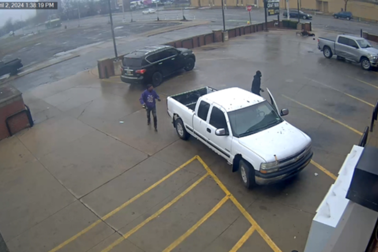 Detroit Police Seek Two Men Suspected in Party Store Parking Lot Attack With Baseball Bats