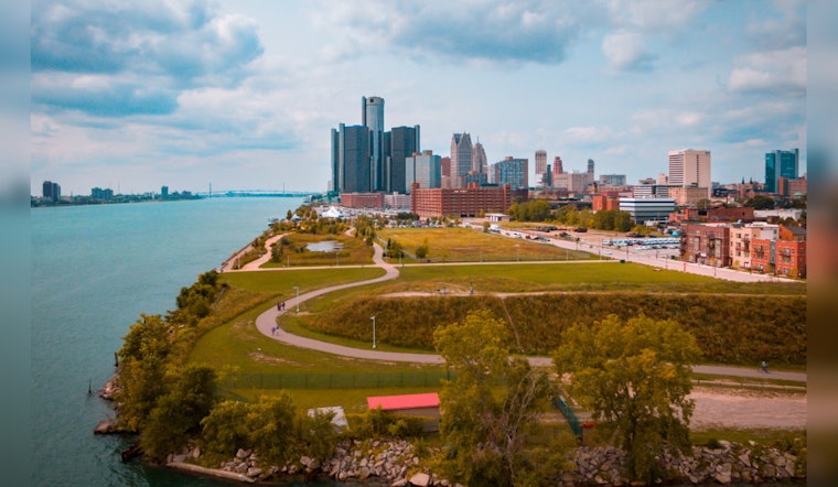Detroiters Brace for Mixed Bag of Sunshine and Showers in Unsettled Week Ahead