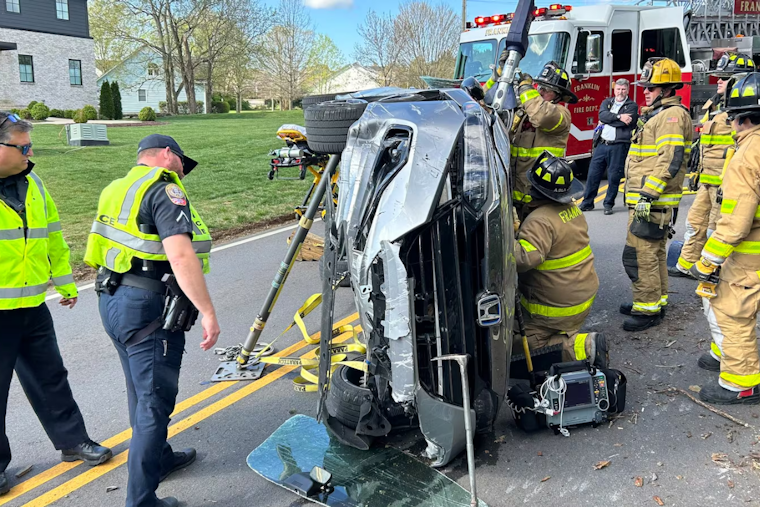 Driver Injured in Rollover Crash on Carlisle Lane in Franklin, Authorities Investigate Cause