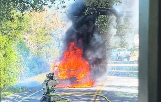 Firefighters Extinguish Vehicle Blaze in Fallbrook, North County Responds Rapidly to Prevent Spread