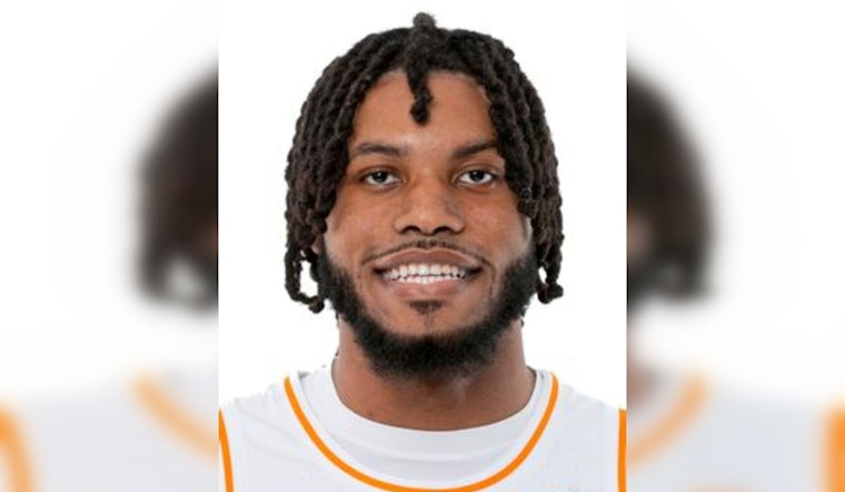 Former Tennessee Standout Jonas Aidoo Transfers to Arkansas Razorbacks, Bolstering Roster for Upcoming Season
