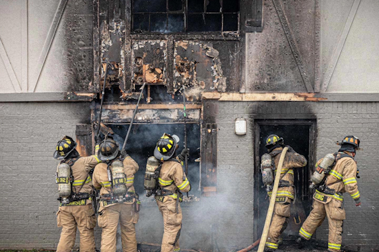 Fort Worth Firefighters Quickly Extinguish Apartment Fire on Las Vegas Trail, No Injuries Reported