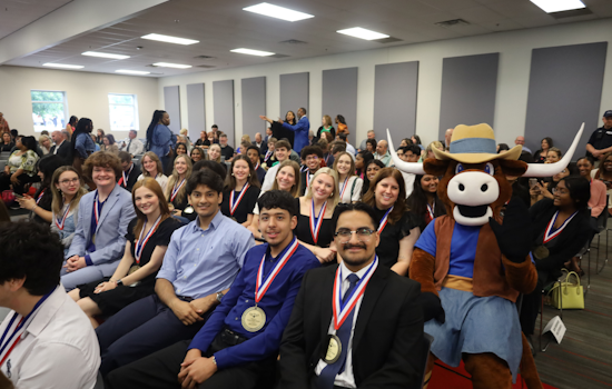 Fort Worth Mayor Mattie Parker Honors 168 Top Students at Workforce-Ready Graduates Event