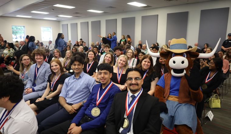 Fort Worth Mayor Mattie Parker Honors 168 Top Students at Workforce-Ready Graduates Event