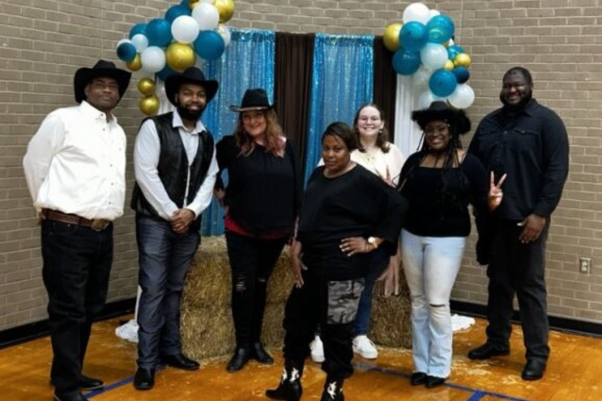 Fort Worth Seniors Saddle Up for WesternThemed Legacy Ball at