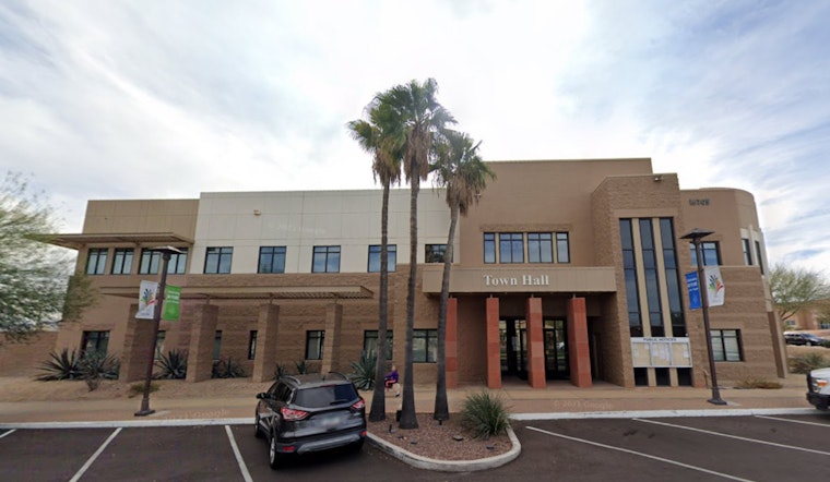 Fountain Hills Honors Departing Arizona Coyotes with Spectacular Colored Fountain Display