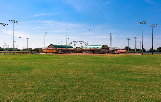 Garland Hosts National XBall League's Paint-Splattered 'Lone Star Major' Event