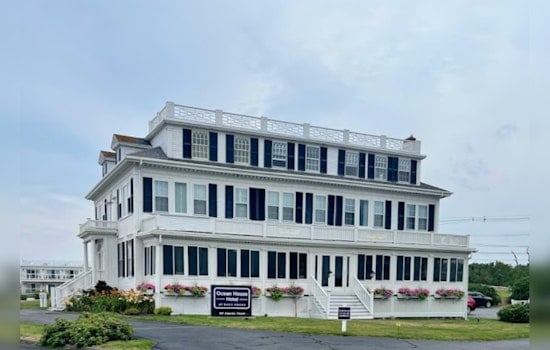 Gloucester Fire Crews Rapidly Extinguish Early Morning Hotel Fire on Atlantic Road
