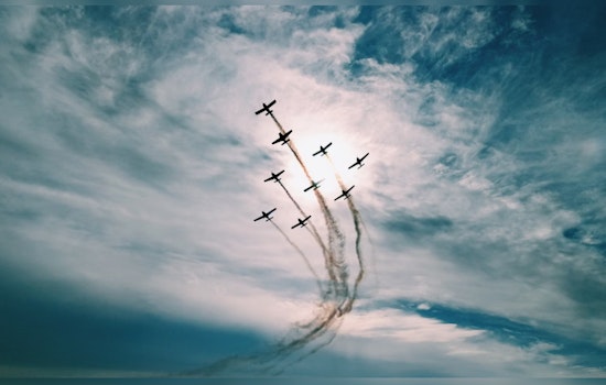 Great Texas Air Show Soars Past Weather Delays, U.S. Air Force Thunderbirds Dazzle Crowds in San Antonio