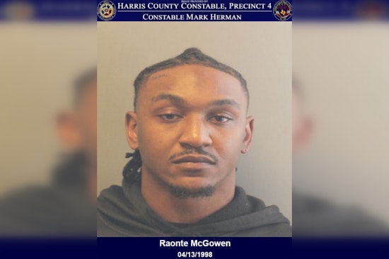 Harris County Deputies Arrest Man with Outstanding Warrants, Unlawful Weapon, and Marijuana