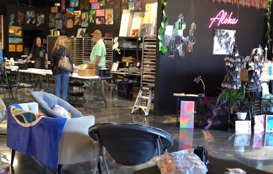VIDEO: Hawaii Fluid Art's Dawn Gerba Named 'Artist of the Month' for Community Engagement in Mansfield