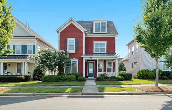 HGTV's "Cheap Old Houses" Stars Offer Creative House Hack Amid Tough Real Estate Market