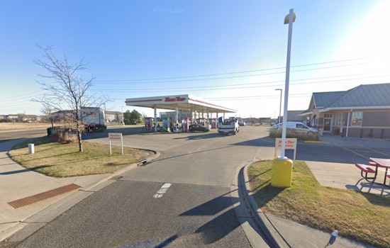High-Speed Chase Concludes with Arrest of Two Suspects at Brooklyn Park Gas Station