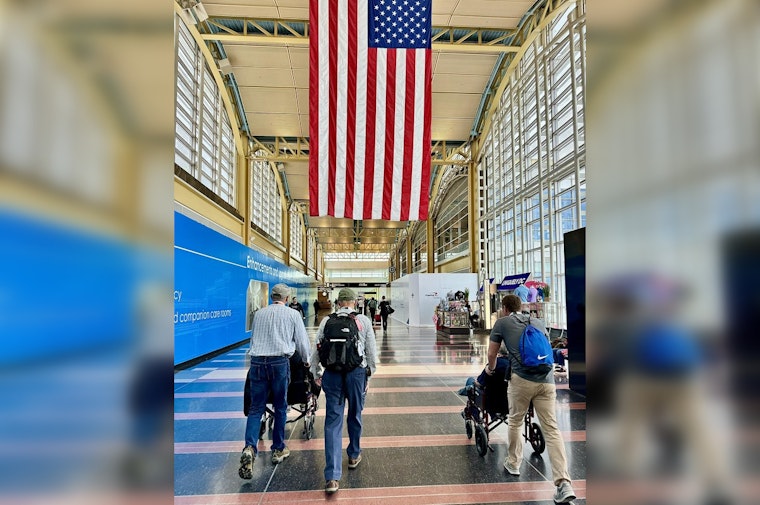 HonorAir Knoxville's 34th Flight Celebrates Veterans with a Tribute Journey to Washington D.C.