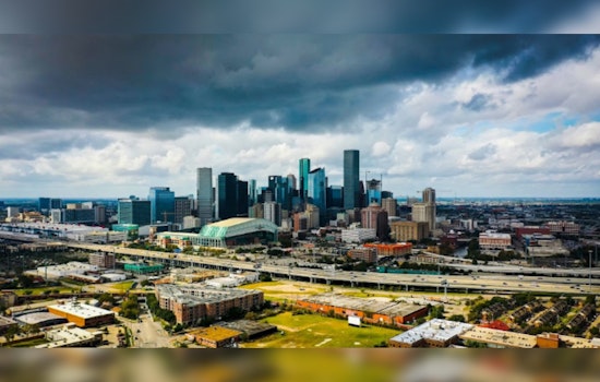 Houston Braces for Severe Thunderstorms Amid Week of Sunny Skies and Pleasant Temperatures