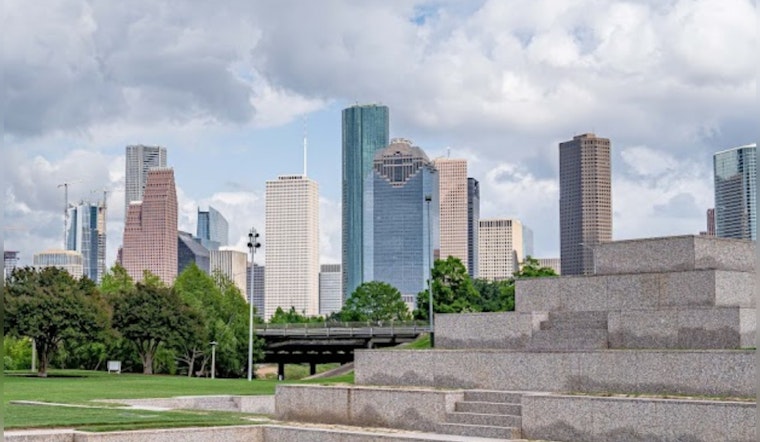 Houston Braces for Unpredictable Weather: Warmth, Fog, and Possible Severe Thunderstorms
