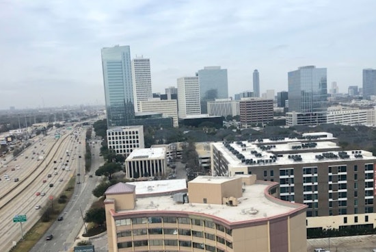 Houston Braces for Weekend Showers with Potential Saturday Storms and Severe Weather Alert