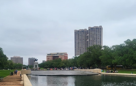 Houston Braces for Weekend Thunderstorms as National Service Warns of 'Marginal Risk'