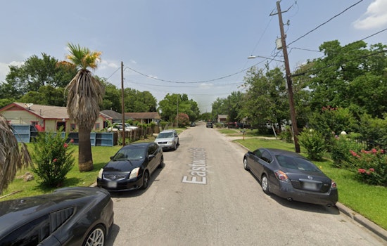 Houston Home Escapes Major Damage as Firefighters Extinguish Attic Blaze on Eastwood St.
