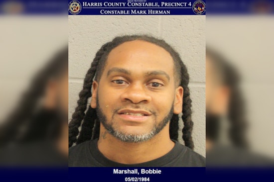 Houston Man Charged with DWI After Found Unconscious at Wheel on Parkway