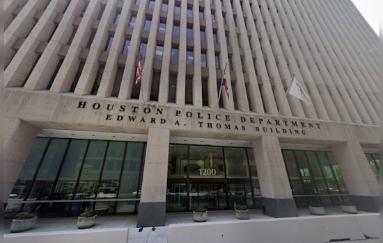 Houston Police Investigating Alleged Murder-Suicide at Jamestown Mall Apartment