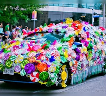 Houston's 37th Annual Art Car Parade Dazzles With Creative Mastery as 250,000 Spectators Revel in the Pageantry