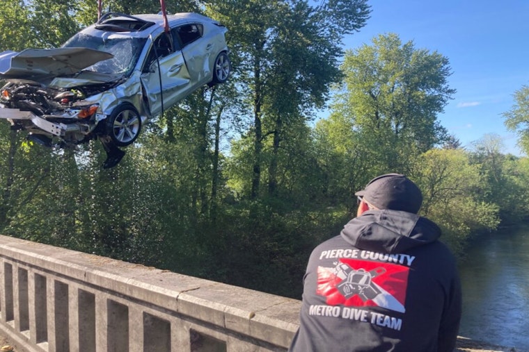 Illegal Street Race in Sumner Leads to Acura's Dramatic Plunge into White River