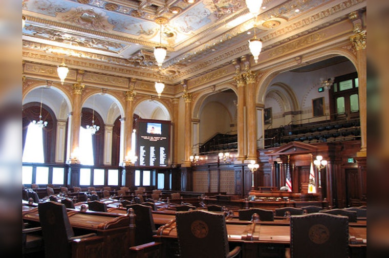 Illinois Lawmakers Advance Bills to Improve Mental Health Services and Provider Insurance Coverage
