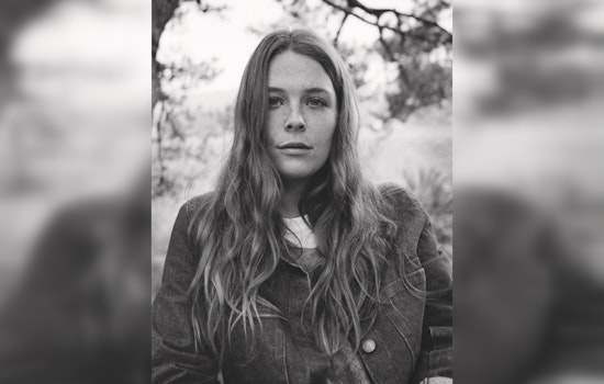 Indie Darling Maggie Rogers Defies Ticket Bots, Fans Line Up at Chicago's House of Blues in Show of Support