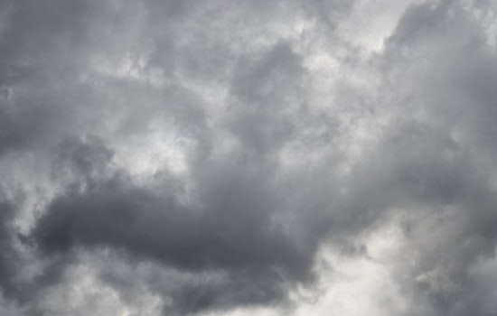 Knoxville Greets Spring with Sun Showers and Fluctuating Weather Forecasts