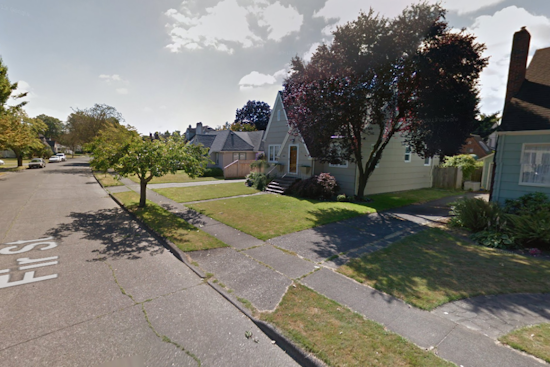 Longview Fire Department Quickly Controls Early Morning Garage Blaze on Fir Street