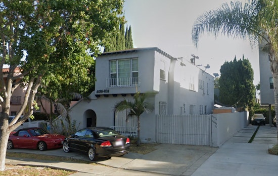 Los Angeles Firefighters Contain Mid-City Duplex Fire in Under an Hour, Avert Wider Disaster