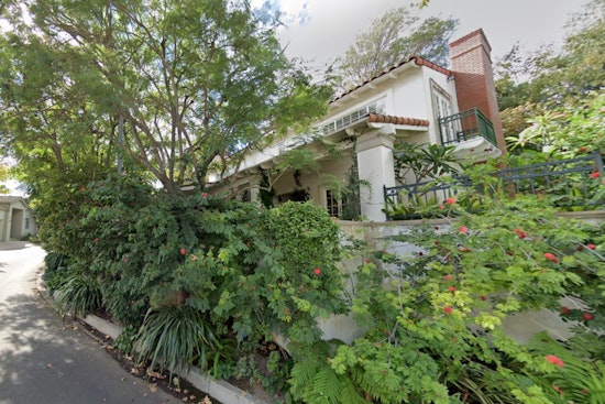 Los Angeles Firefighters Extinguish Attic Blaze in Sherman Oaks Home in Under 30 Minutes